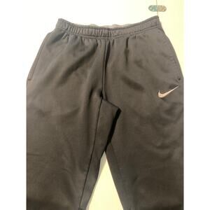 Men’s Medium Nike Sweat pants.